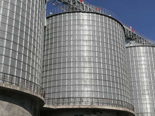 Silos de acero galvanizado que cumplen con las normas locales de seguridad agrícola y las normas de cumplimiento