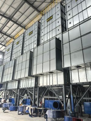 Detección de temperatura en línea Secador de granos pequeño para maíz con dispositivos de control automático y protección de seguridad
